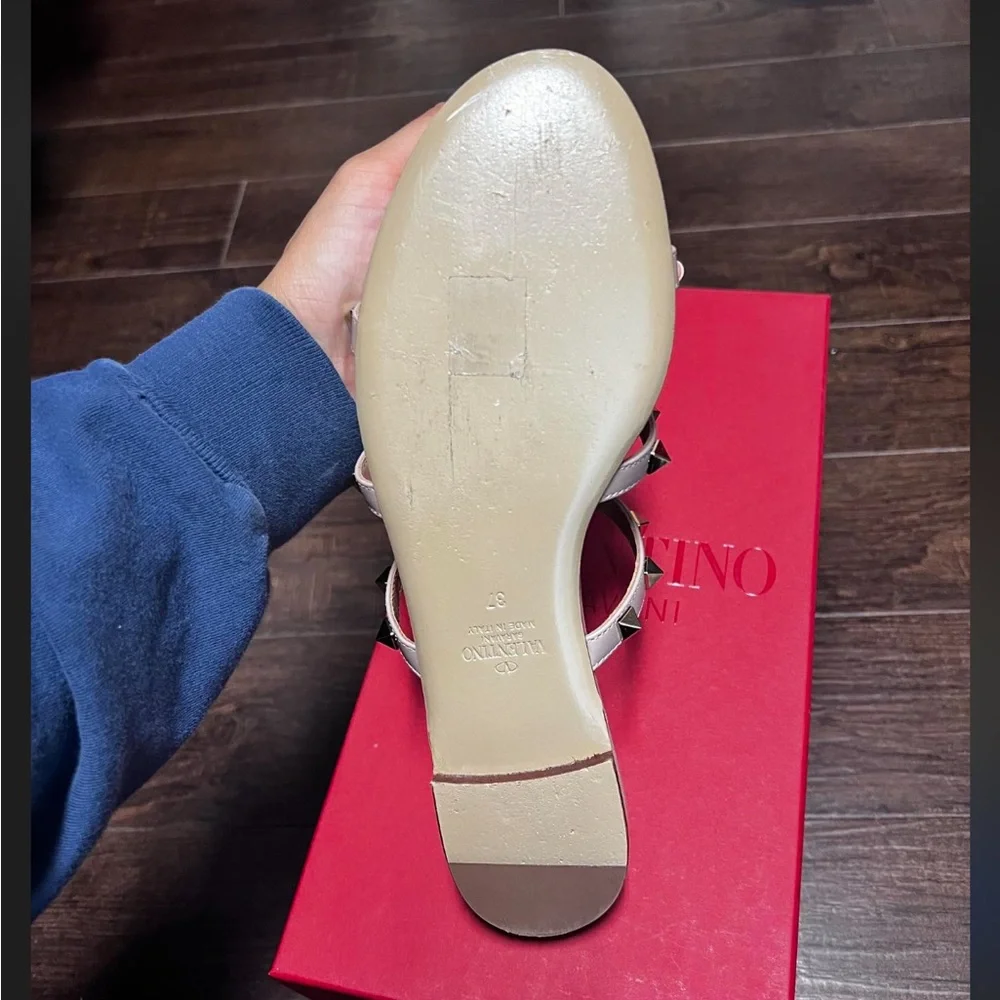 Valentino Garavani Cream Rockstud Sandals - Picture 2 of 3